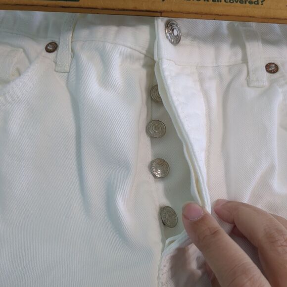 FREE PEOPLE MAGGIE JEANS OB1160849 DISTRESSED OPTIC WHITE SIZE 28 button fly - Picture 3 of 6